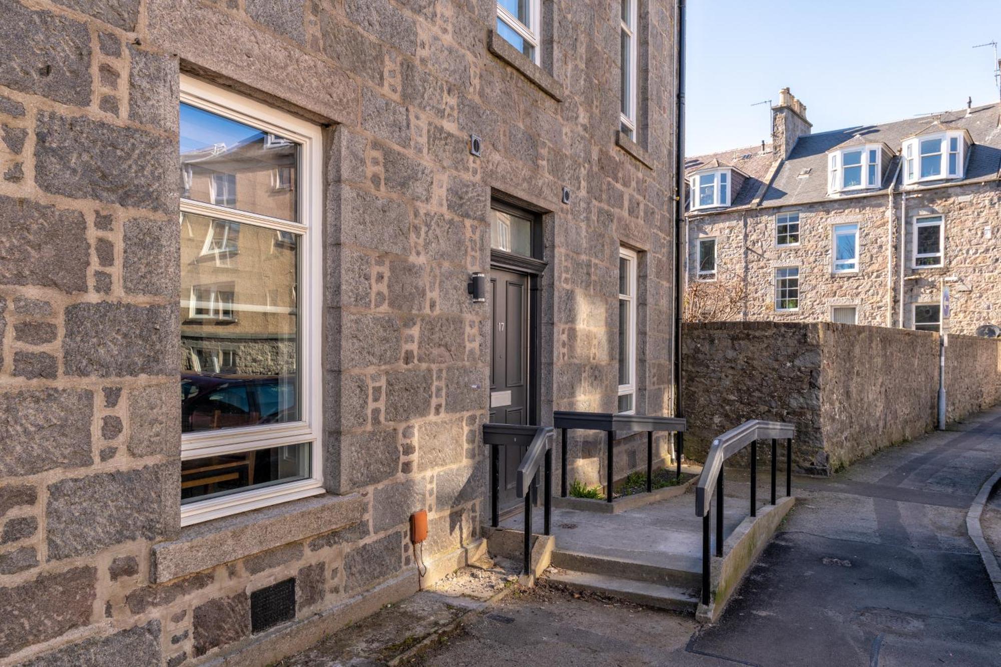 * Ground Floor * The Grove * Apartment